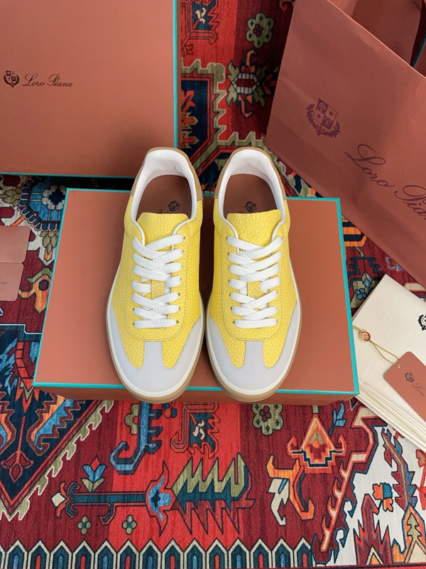 スーパーコピーブランド靴正面デザイン